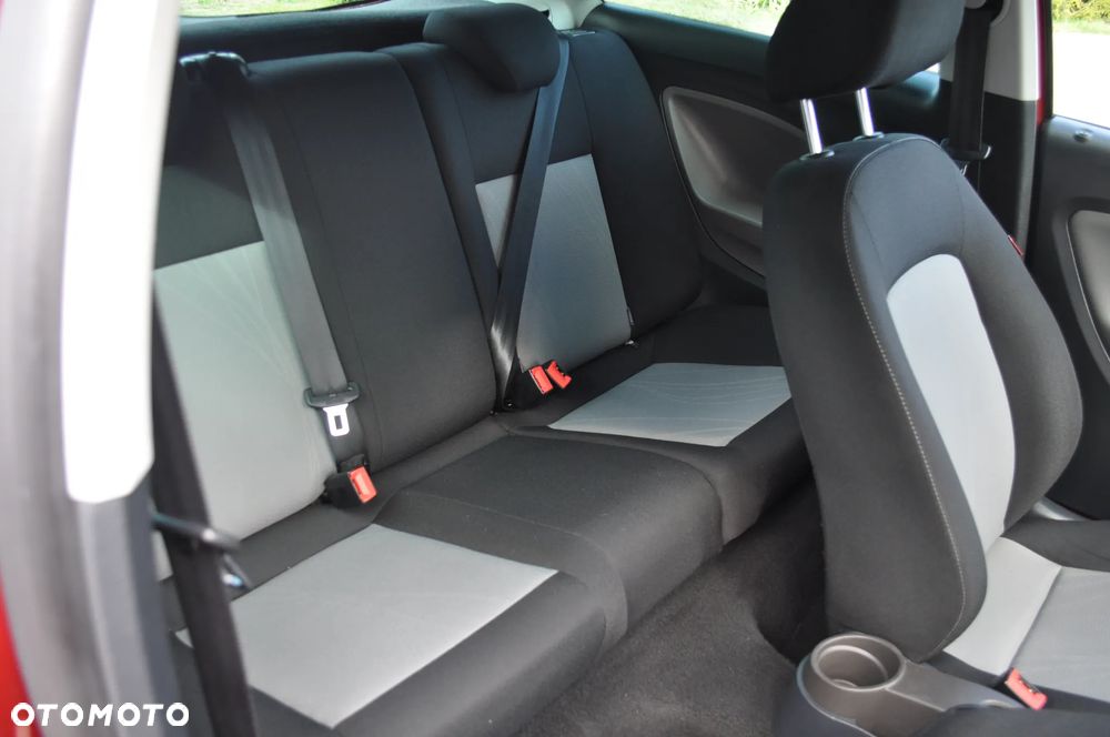 Seat Ibiza SC 1.4 16V Sport - 10