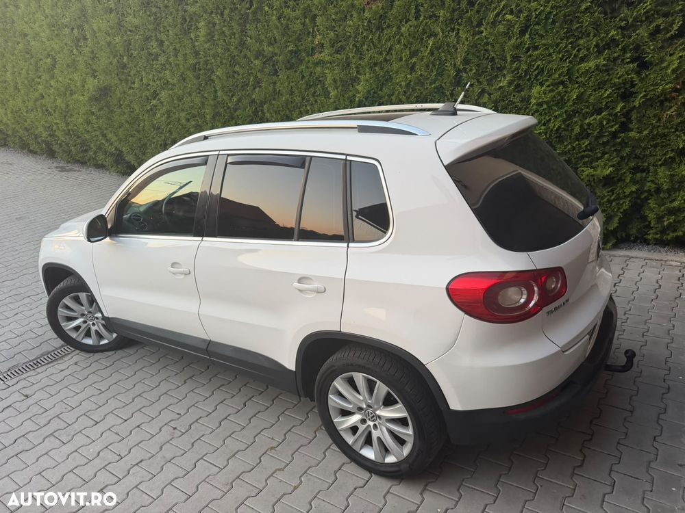 Volkswagen Tiguan 2.0 TDI 4Motion DSG Track & Field - 4