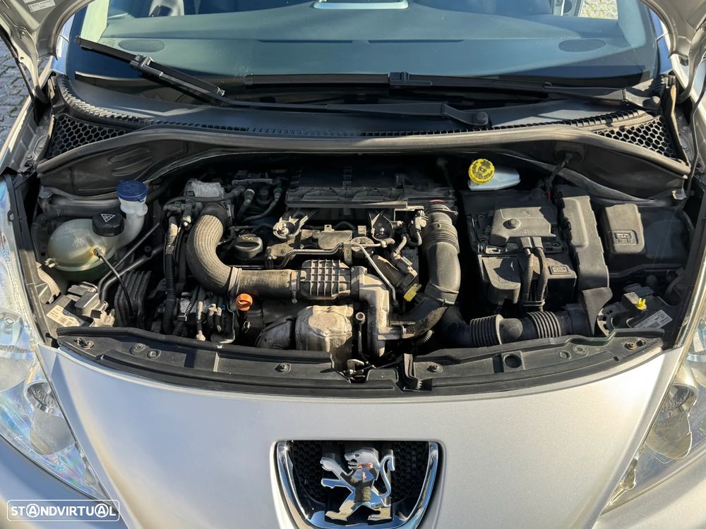 Peugeot 207 1.4 HDi Premium - 30