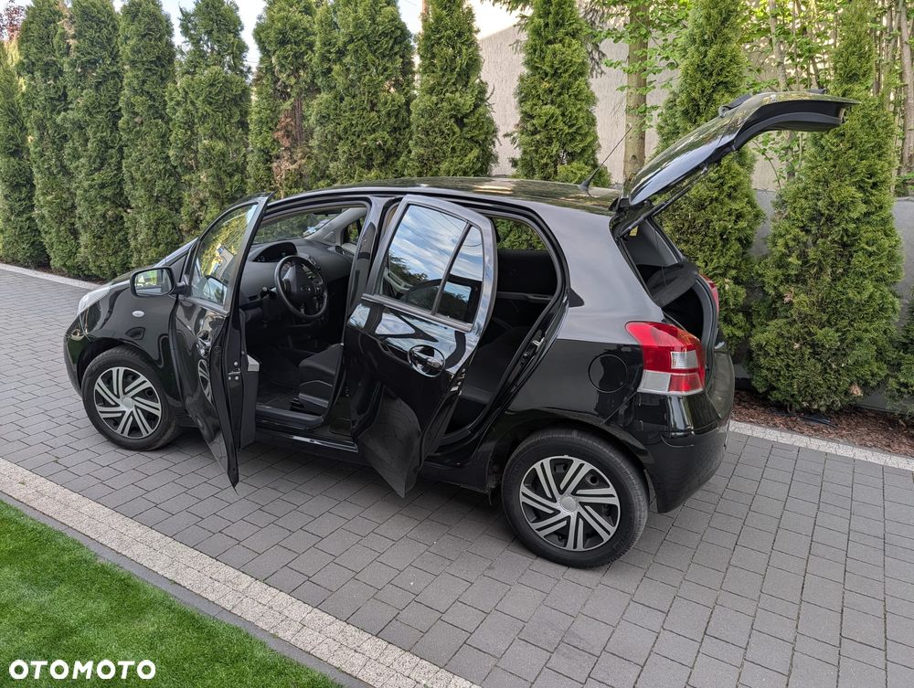 Toyota Yaris - 18