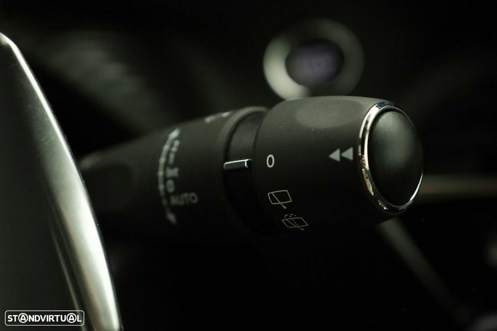 Peugeot 2008 1.2 PureTech GT EAT8 - 19