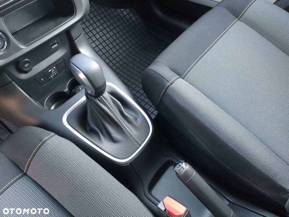 Citroën C3 1.2 PureTech Shine EAT6 - 15