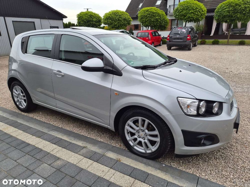 Chevrolet Aveo - 12