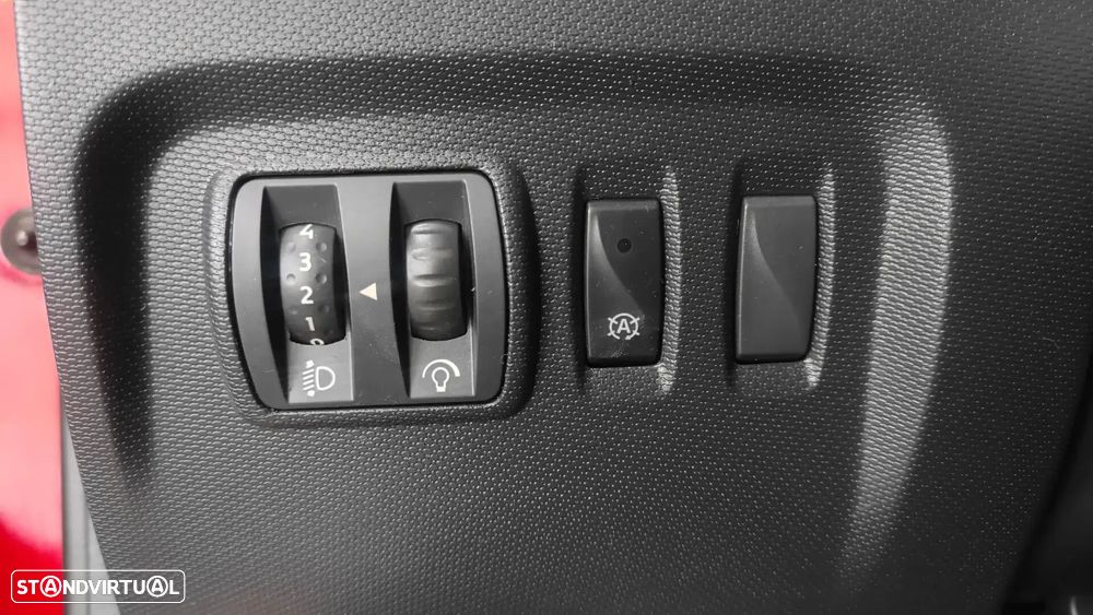 Renault Captur - 41