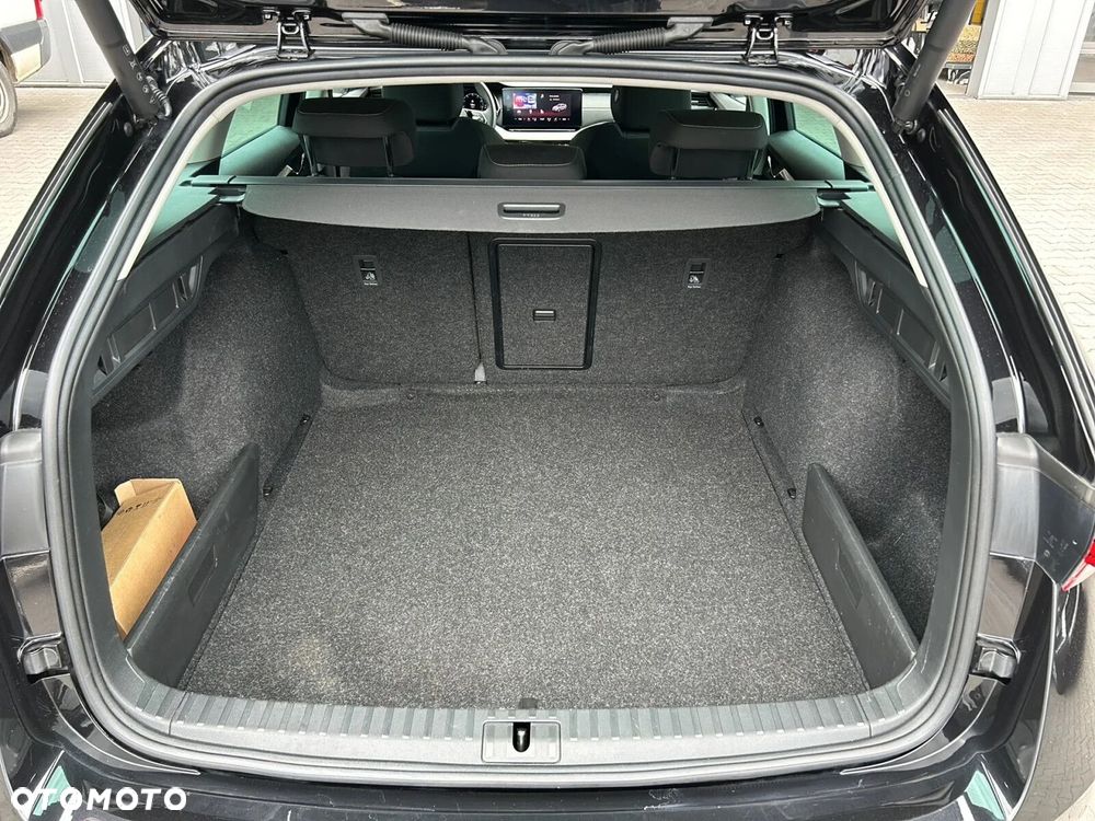 Skoda Octavia 1.5 TSI ACT Style - 11