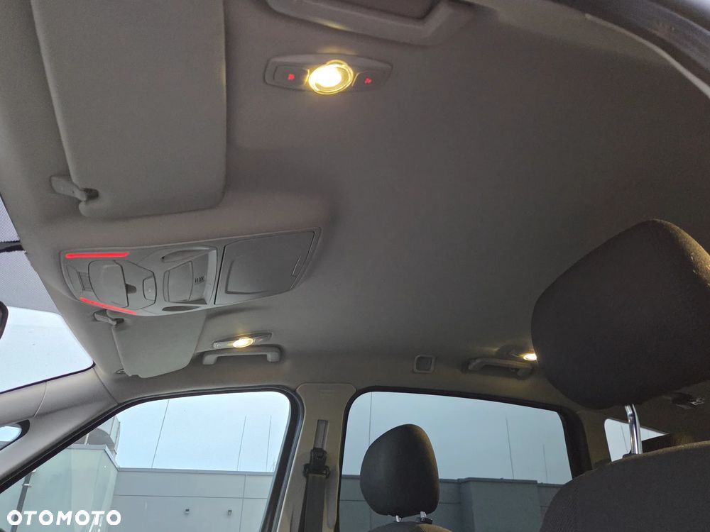 Ford S-Max 2.0 TDCi DPF Titanium X - 17