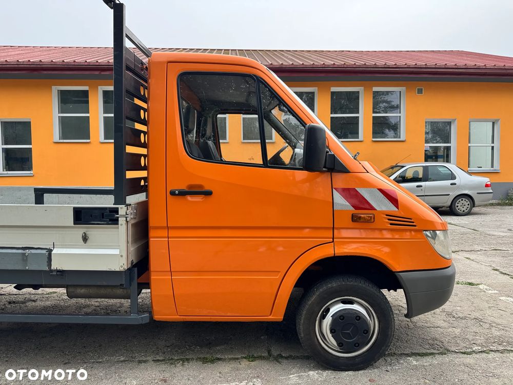 Mercedes-Benz Sprinter - 6