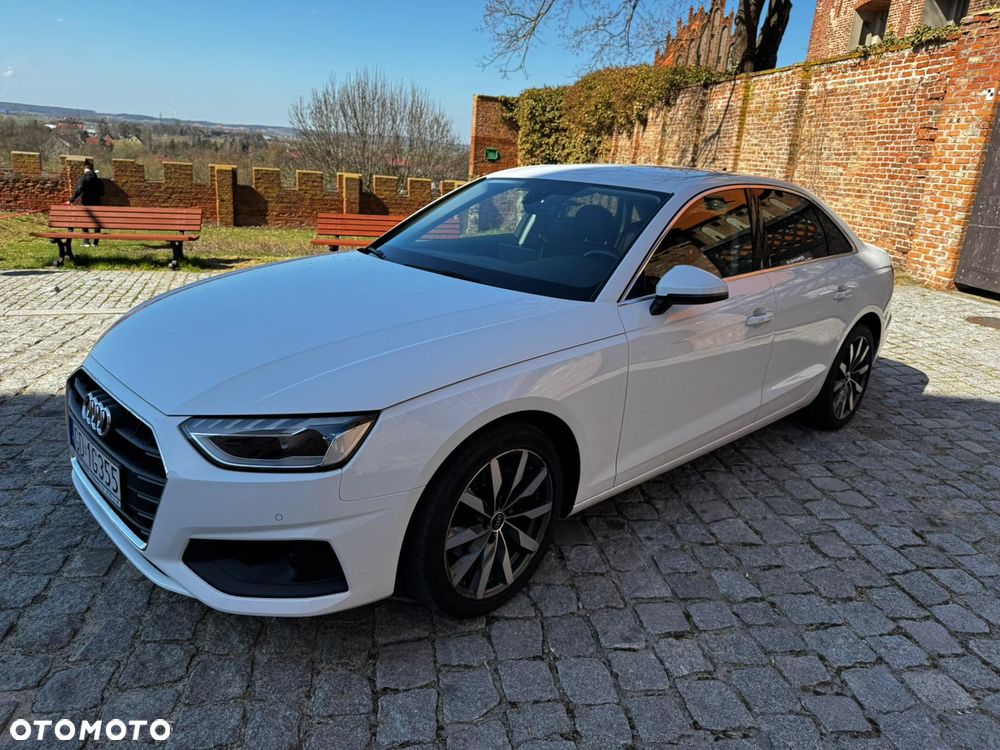 Audi A4 Limousine - 1