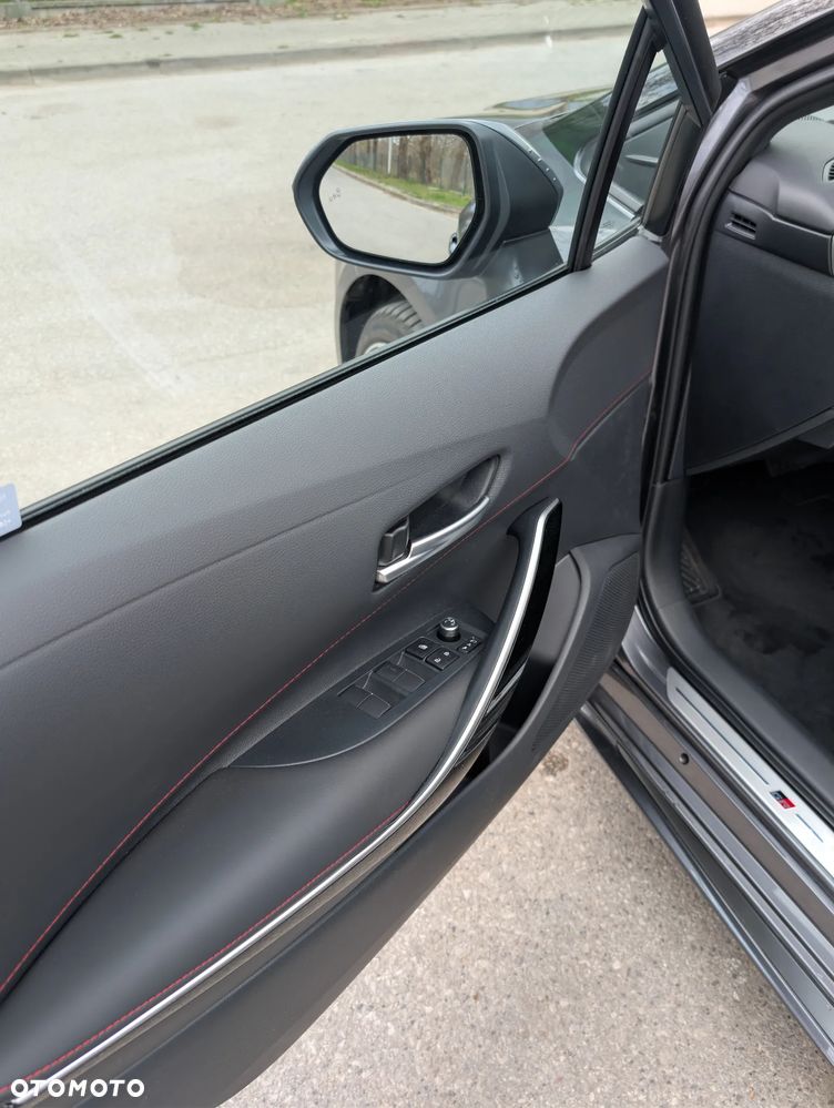 Toyota Corolla 2.0 Hybrid GR Sport - 12