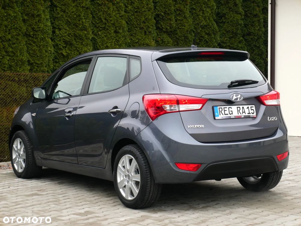 Hyundai ix20 - 12