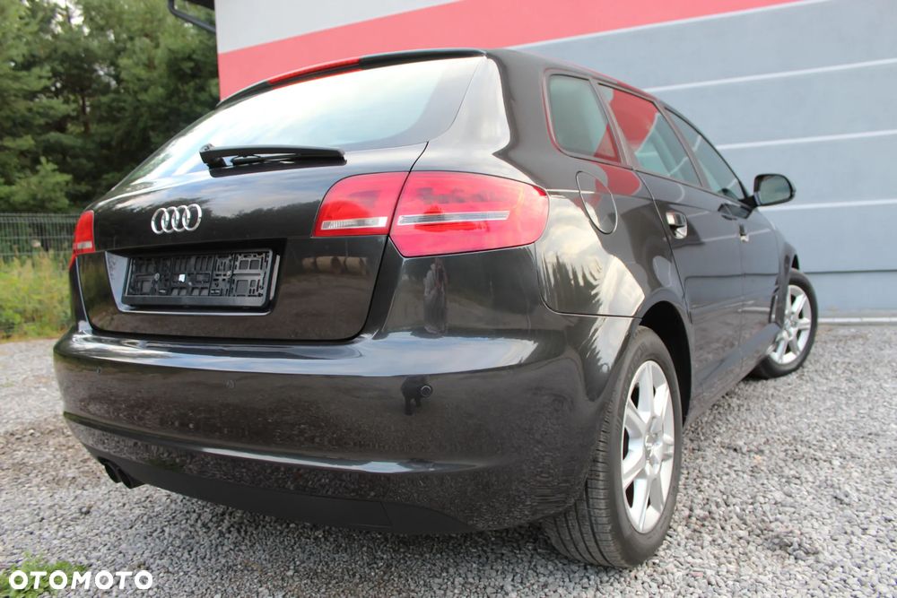 Audi A3 Sportback - 3