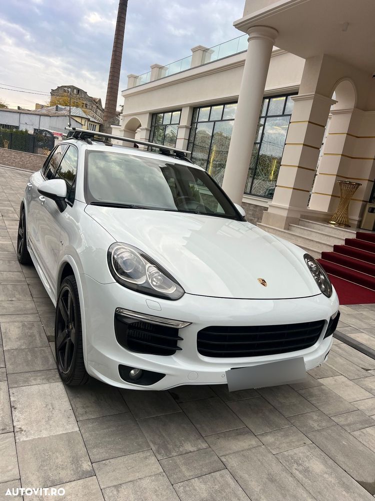 Porsche Cayenne 3.0 L - 1