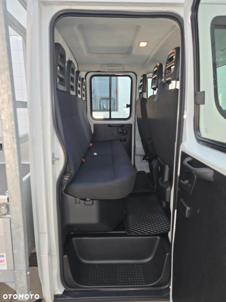 Iveco DAILY 50C18 / 35C18 DOKA SKRZYNIA DŁUGA3,81cm + SKRZYNIA NA NARZĘDZIA DEMONTOWANA HAK 3500Kg TEMPOMAT KLIMA 31 Tyś km SERWIS DO OSTATNIEGO Km ASO IVECO NA GWARANCJI - 38