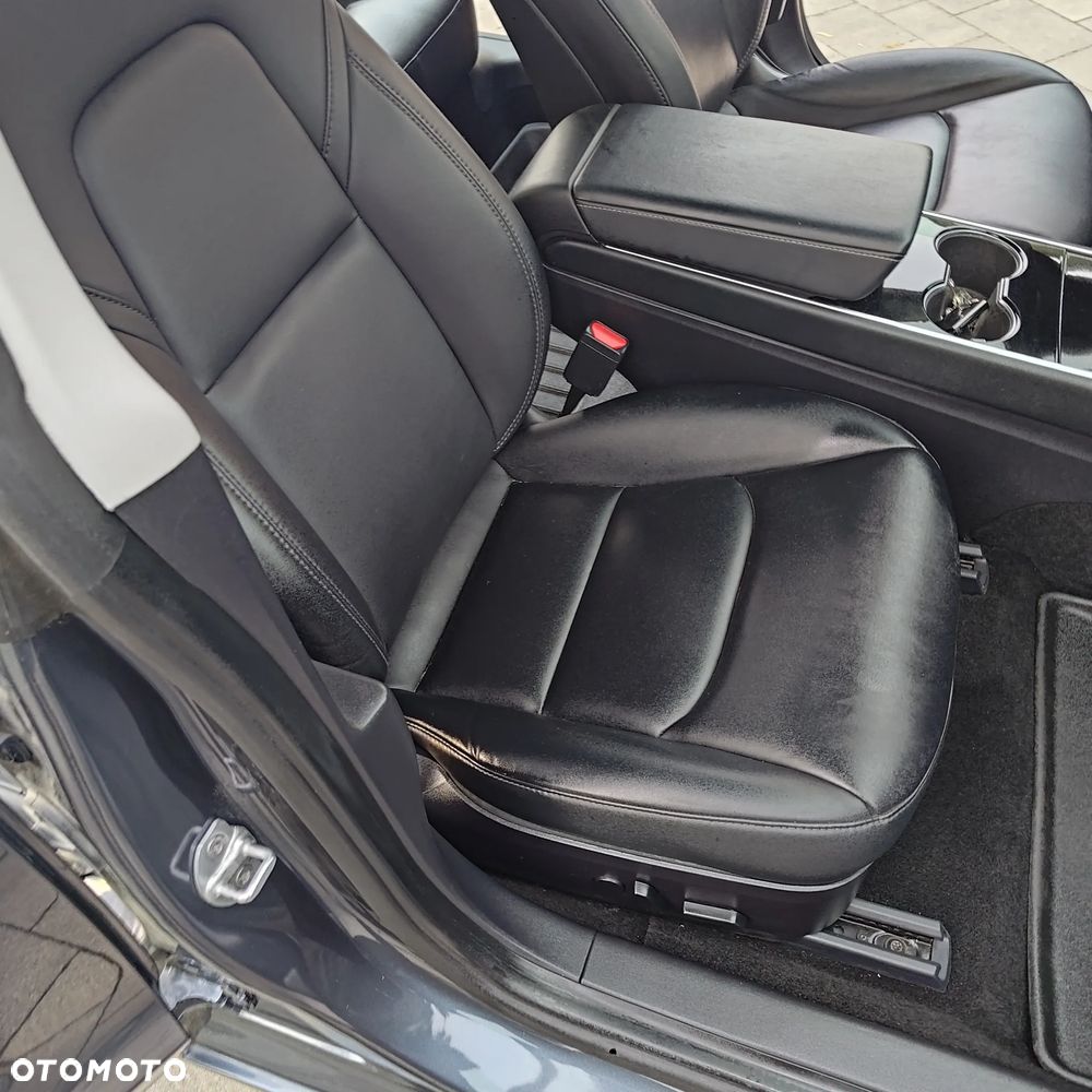 Tesla Model 3 Allradantrieb Dual Motor Performance - 24