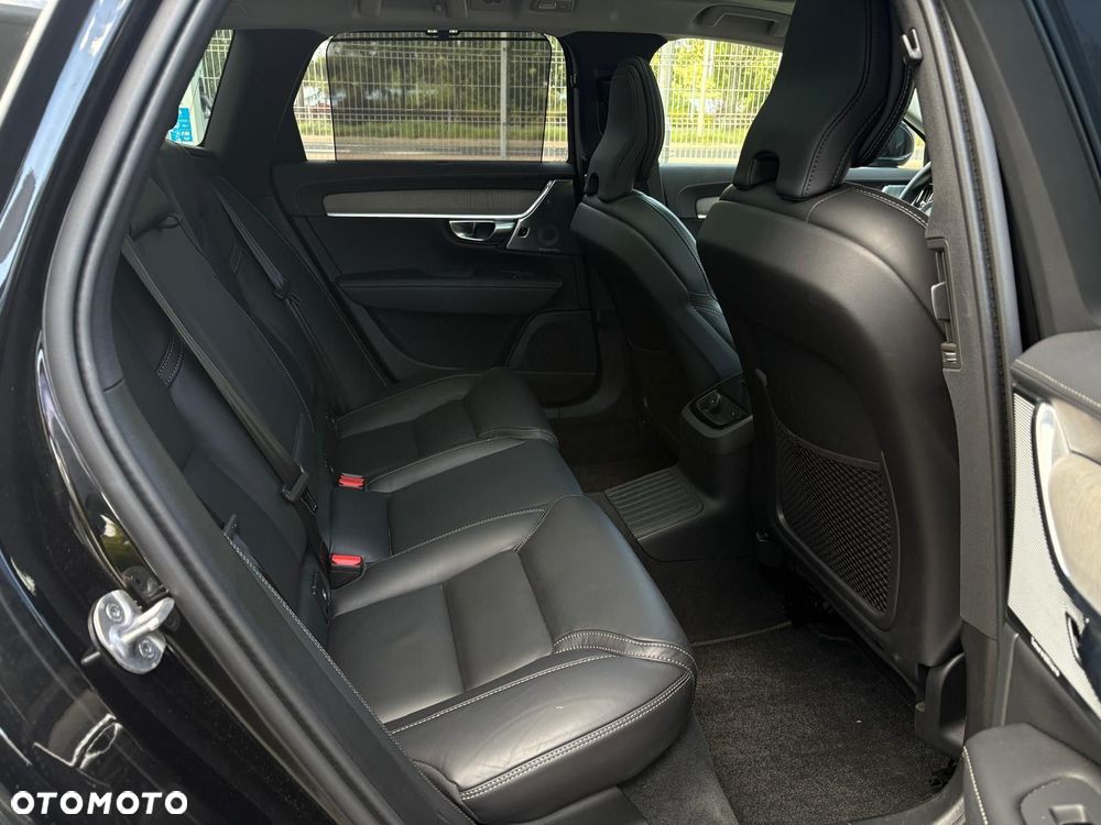 Volvo V90 - 16