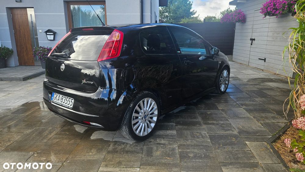 Fiat Grande Punto - 14