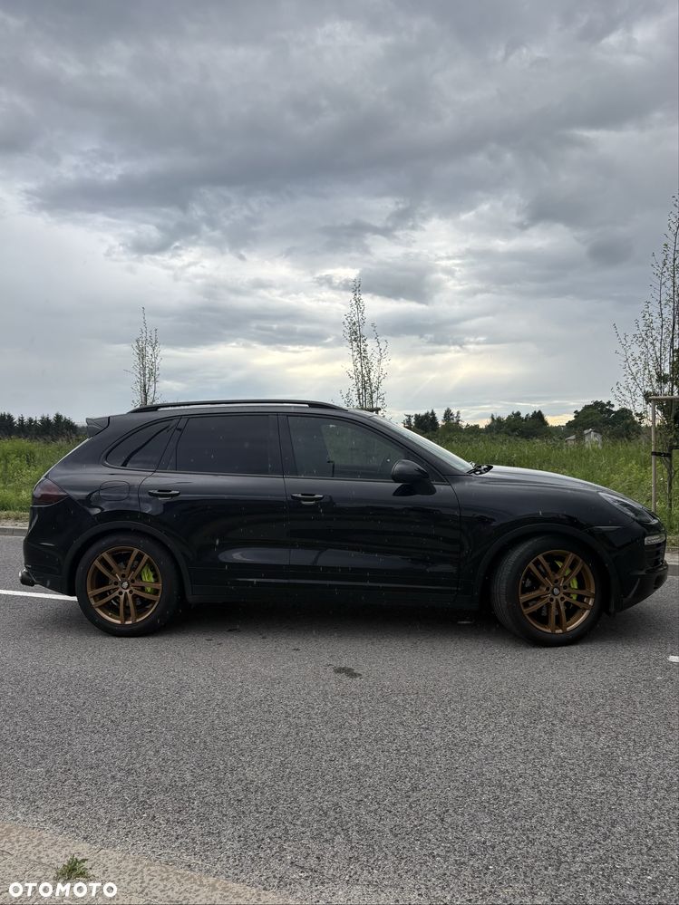 Porsche Cayenne - 3
