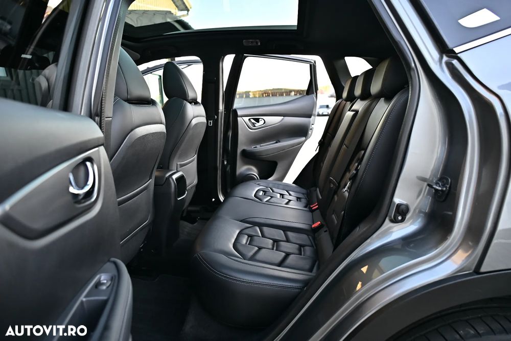 Nissan Qashqai 1.7 dCi Xtronic ALL-MODE 4x4i TEKNA+ - 8