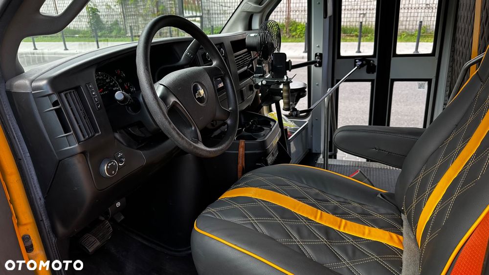 Freightliner Thomas school bus - 4