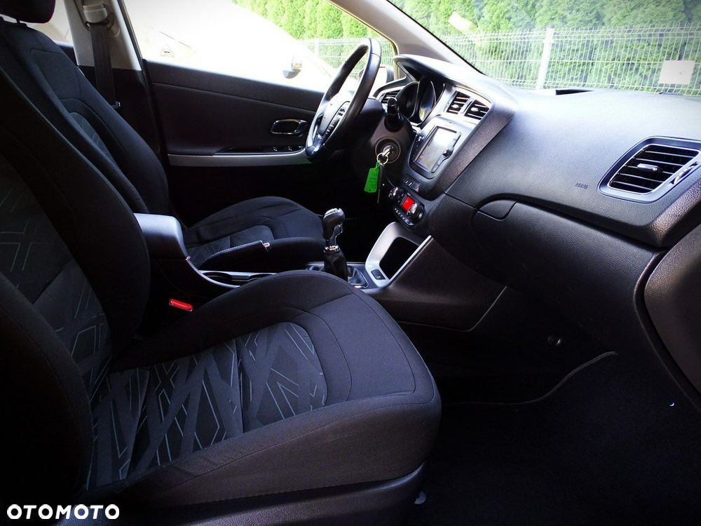 Kia Ceed - 15