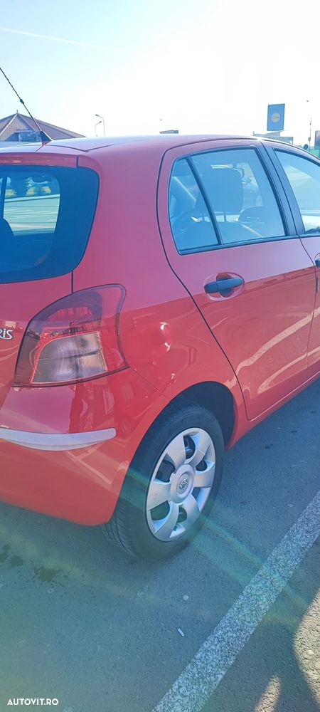 Toyota Yaris 1.0 VVT-i - 3