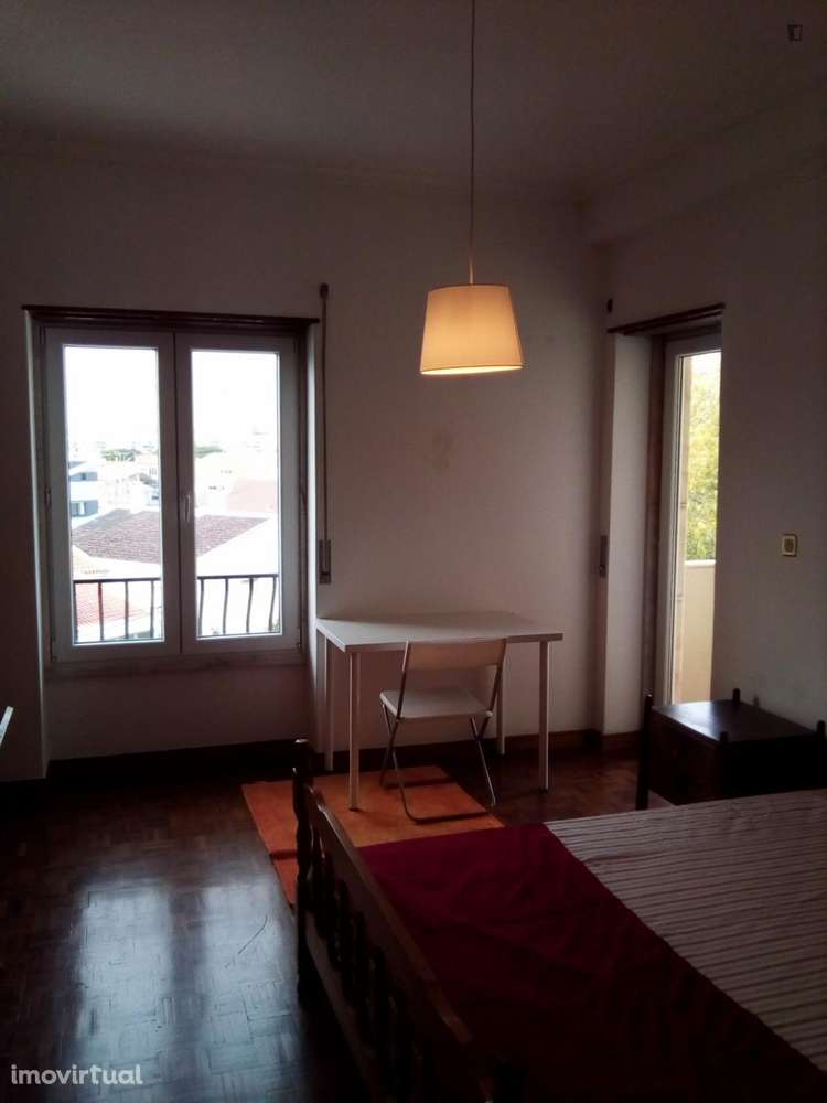 Quarto - localizado em Oeiras Lisbon - Grande imagem: 5/12
