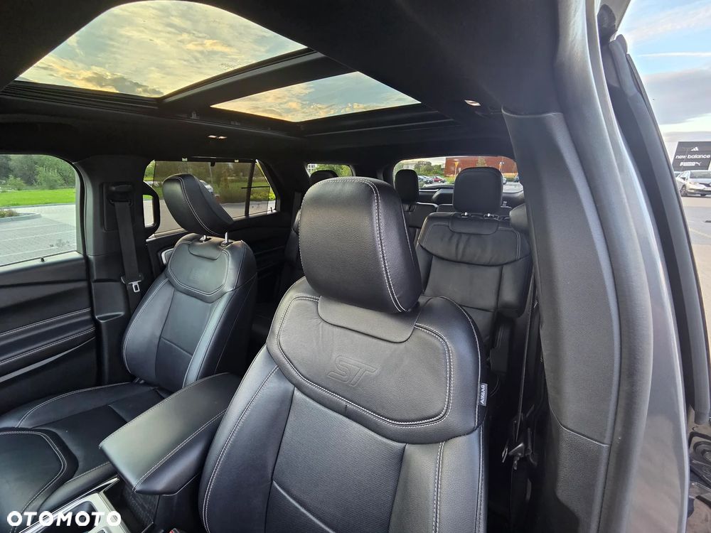 Ford Explorer - 19