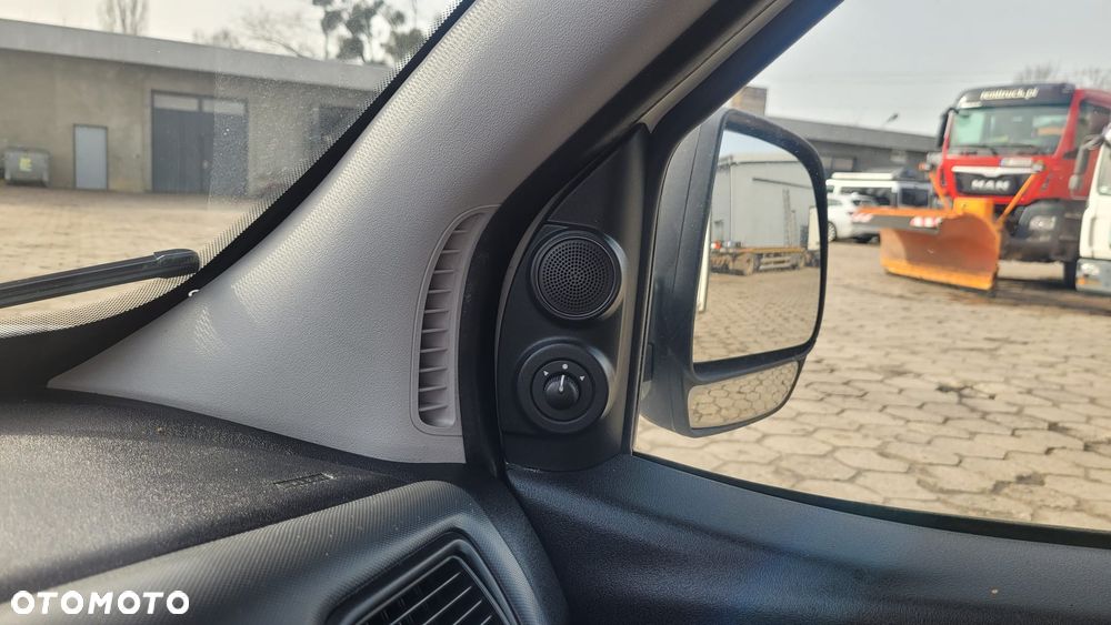 Fiat Doblo - 23