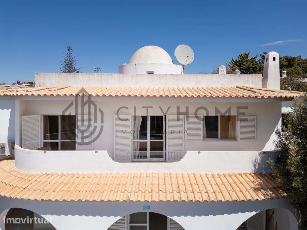 Moradia T4 com Garagem e Piscina - Grande imagem: 2/59