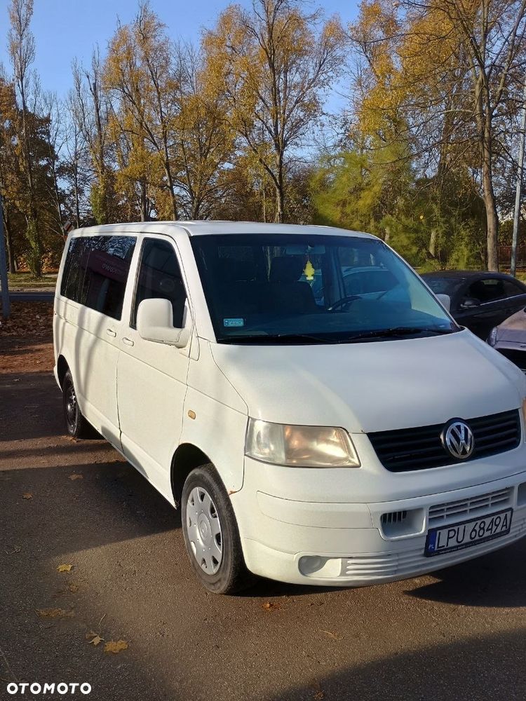 Volkswagen Transporter - 1