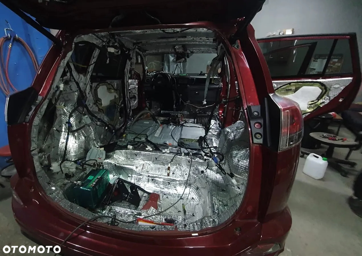 Toyota RAV4 Hybrid Selection 4x2 - 8