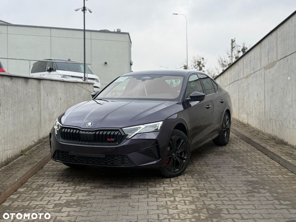 Skoda Octavia 2.0 TSI RS DSG - 4