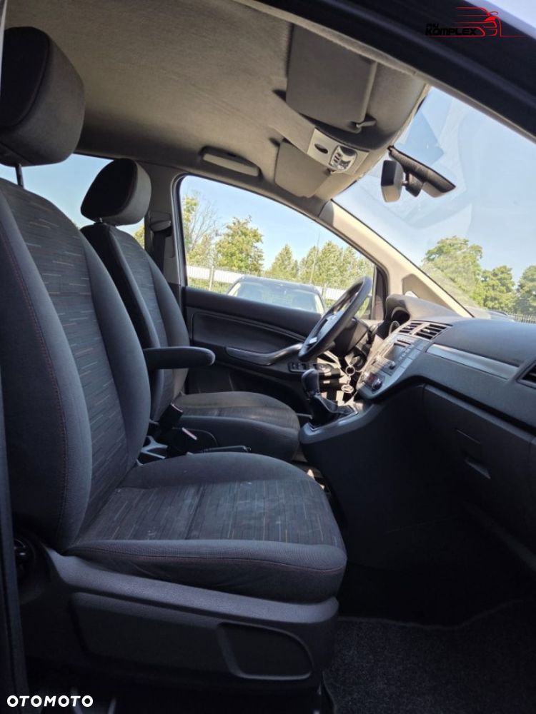 Ford C-MAX - 12