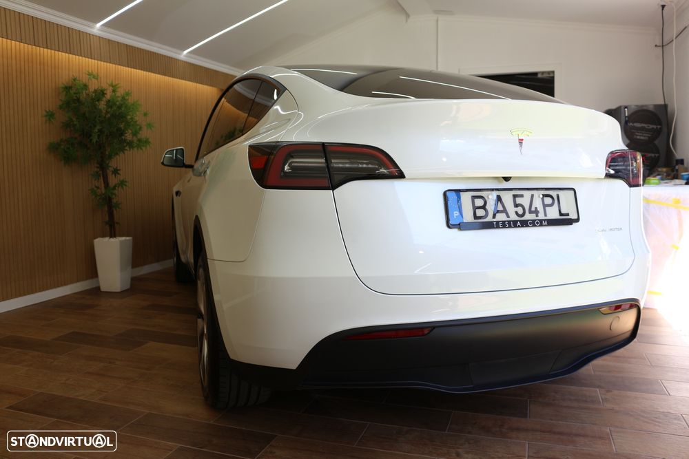 Tesla Model Y Long Range Tração Integral - 28