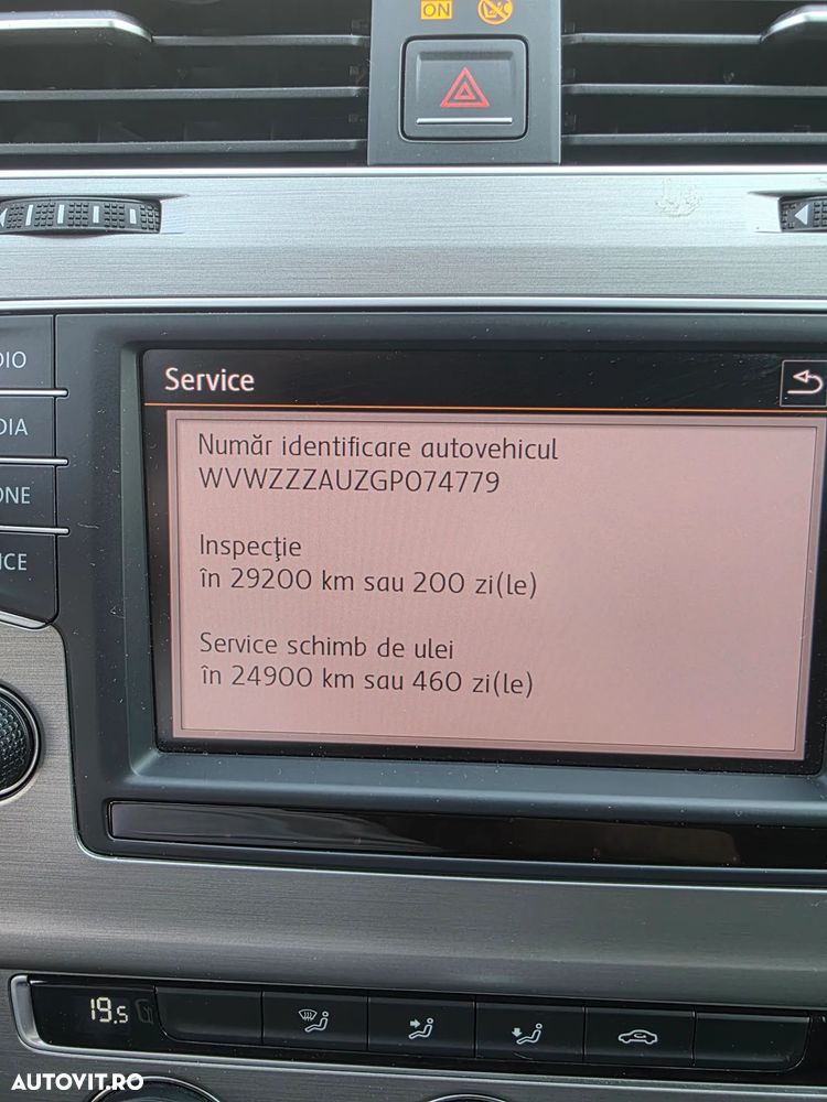 Volkswagen Golf 1.6 TDI DPF BMT DSG Highline - 10