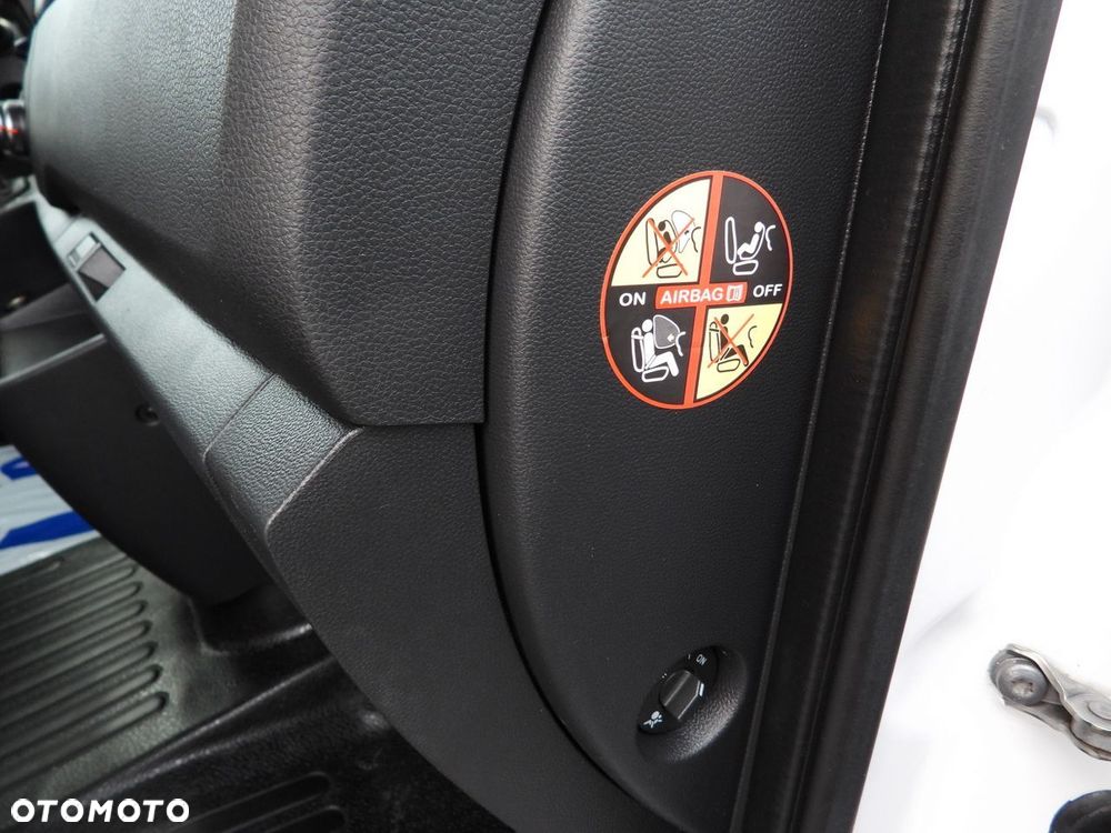 Renault MASTER SKRZYNIA PODWÓJNA KABINA DOKA 6 MIEJSC TEMPOMAT NAWIGACJA LEDY KLIMATYZACJA  150KM - 34