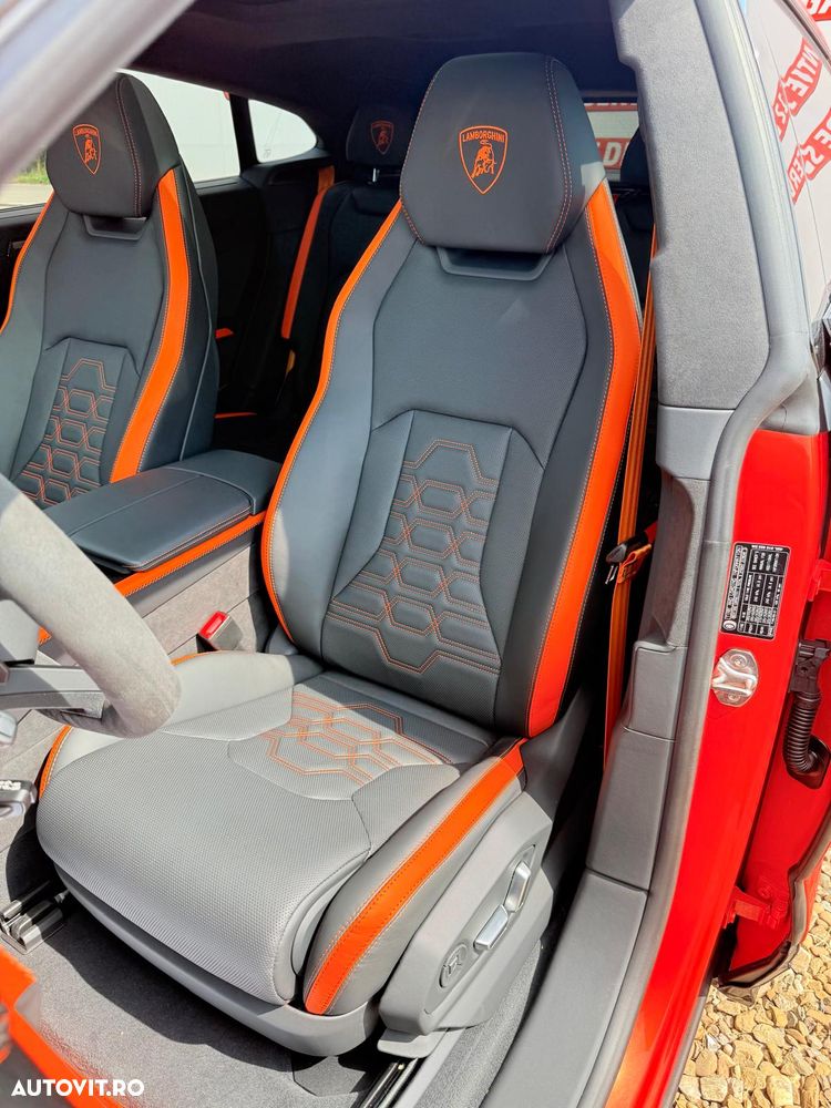 Lamborghini URUS - 11