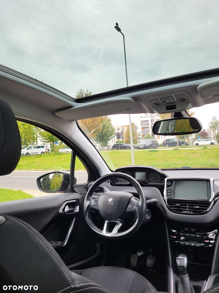 Peugeot 208 1.2 PureTech Allure S&S - 8