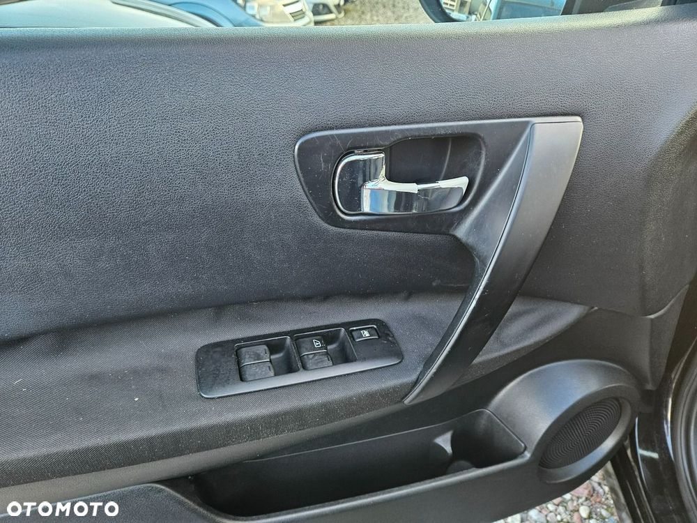 Nissan Qashqai - 13