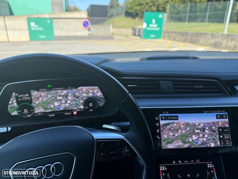Audi Q8 e-Tron - 21