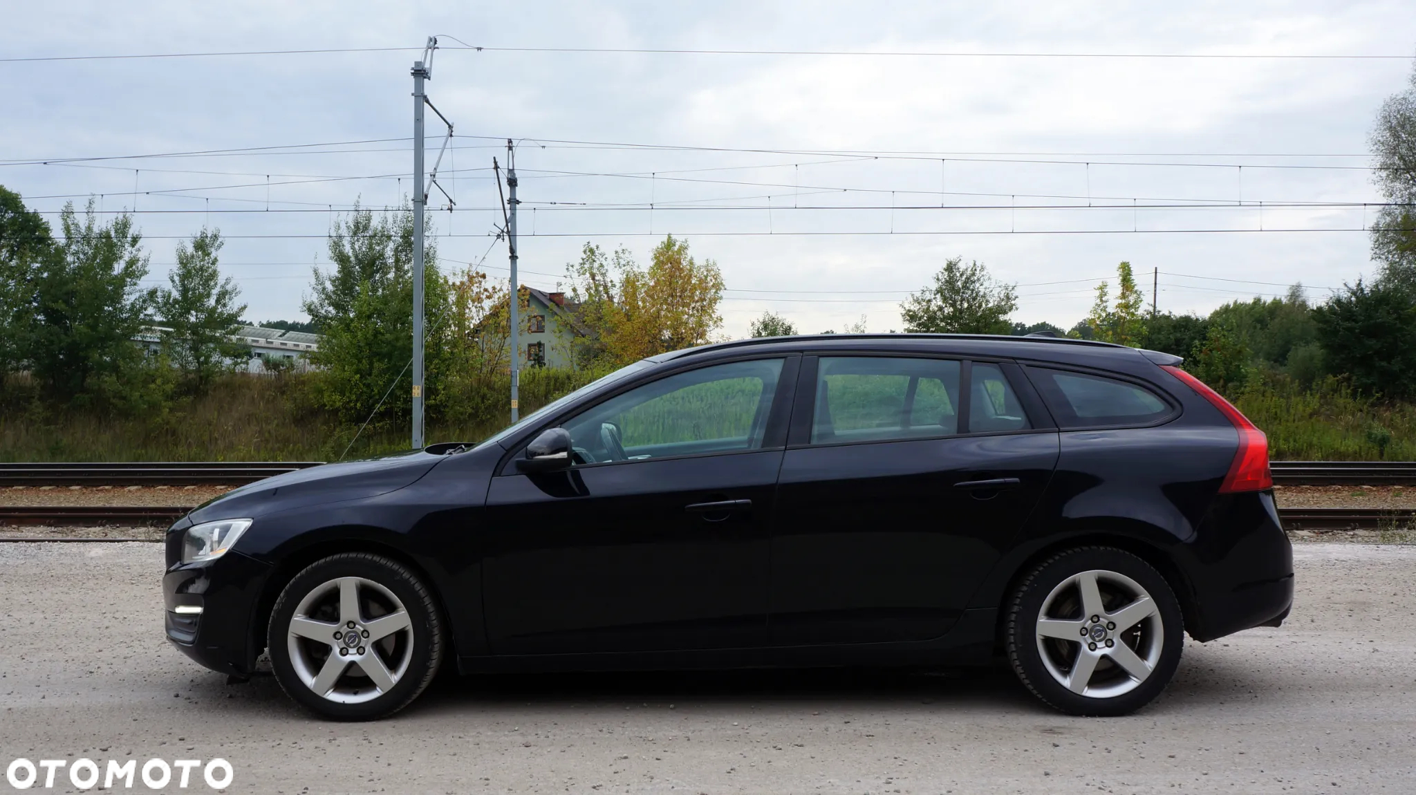Volvo V60 D2 Momentum - 13