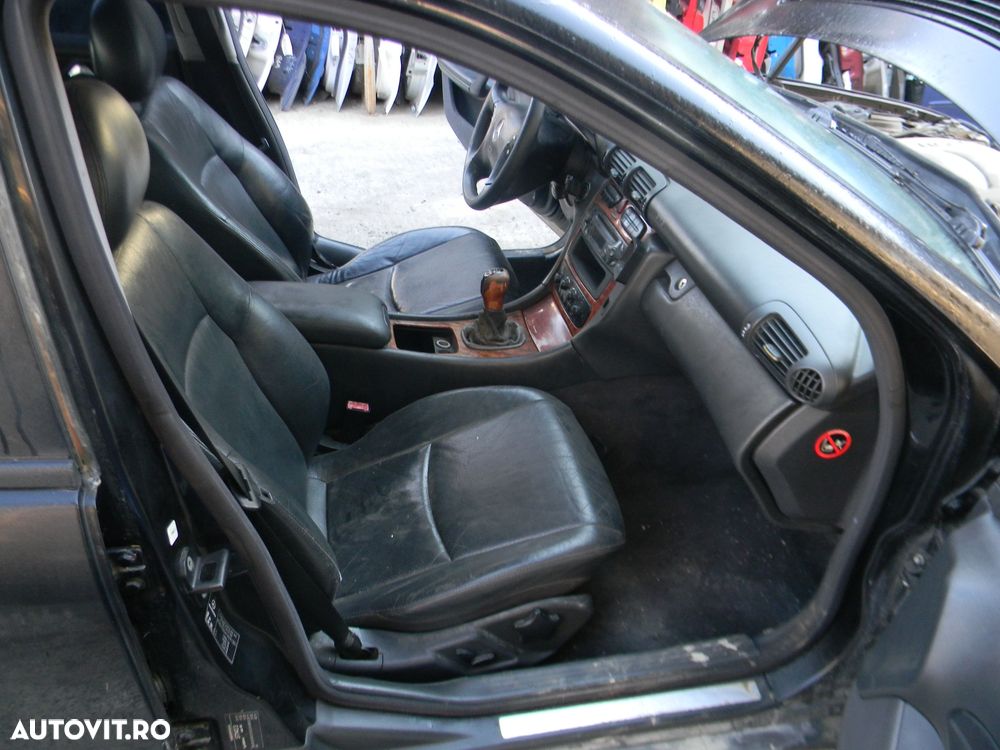 Dezmembrari  Mercedes-Benz C-CLASS (W203)  2000  > 2007 C 200 CDI (20 - 19