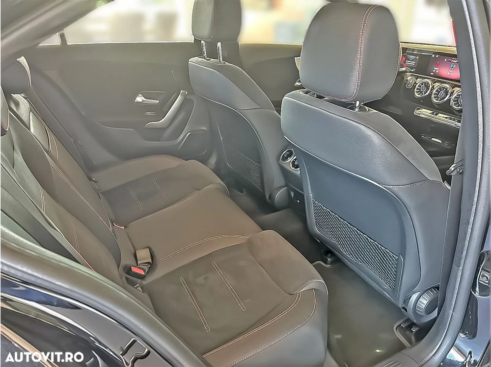 Mercedes-Benz A 200 7G-DCT AMG Line - 19