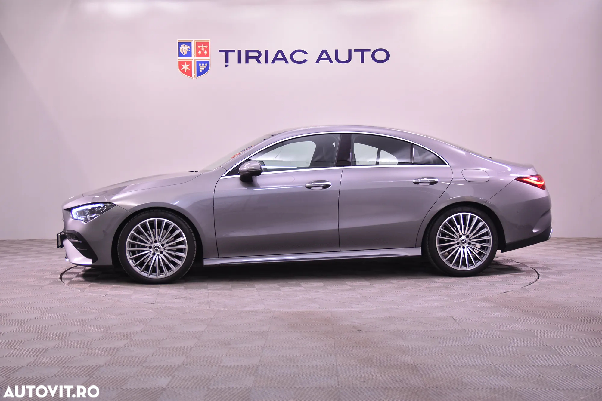 Mercedes-Benz CLA - 2