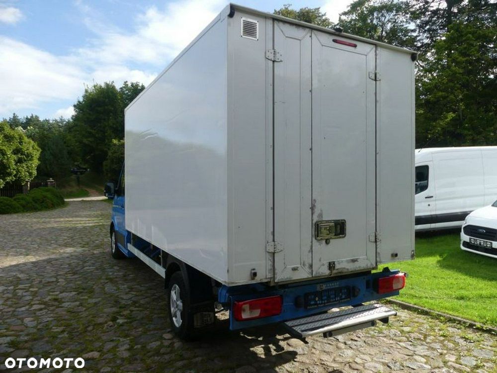 Volkswagen Crafter - 13