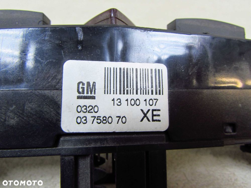 OPEL ZAFIRA B 05-11 ASTRA H  PANEL PRZELACZNIK AWARYJNYCH 13100107 - 4