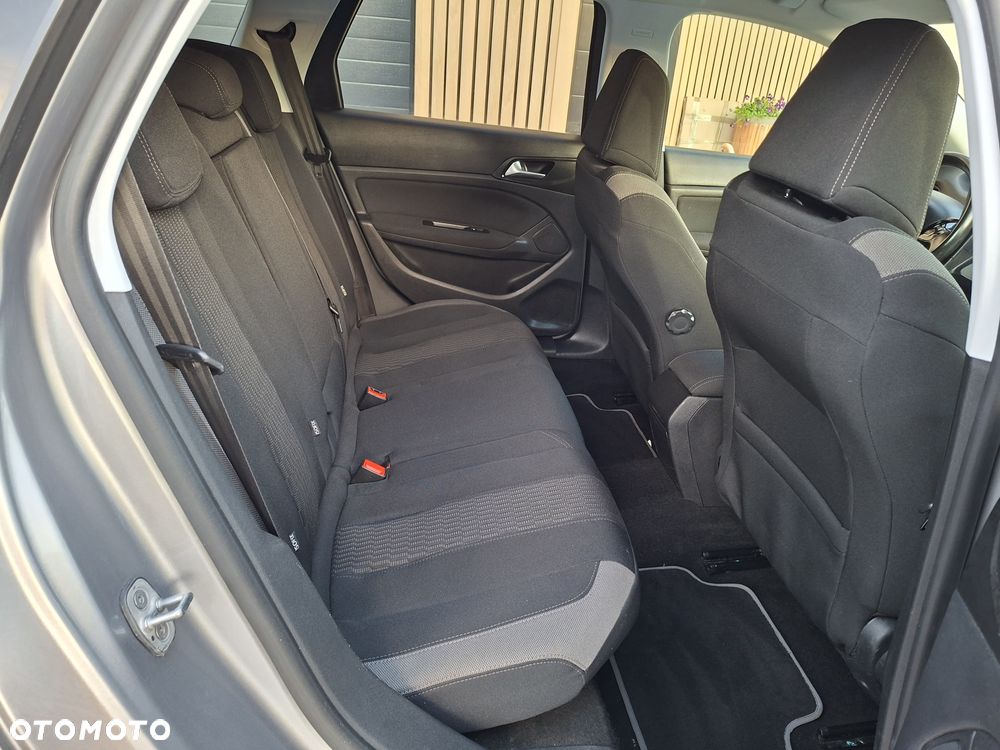 Peugeot 308 - 10