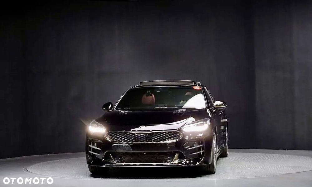 Kia Stinger - 4