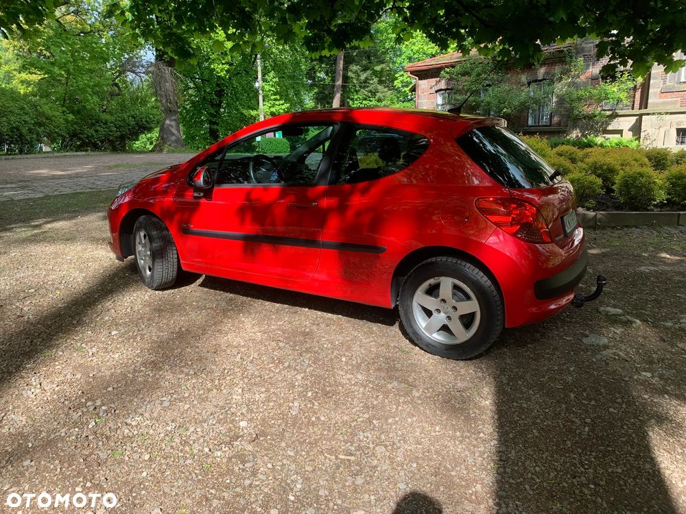 Peugeot 207 1.4 16V Trendy - 3