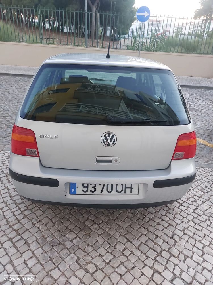 VW Golf 1.4i Confortline AC - 12